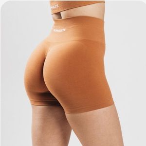 Alphalete Amplify shorts Medium.